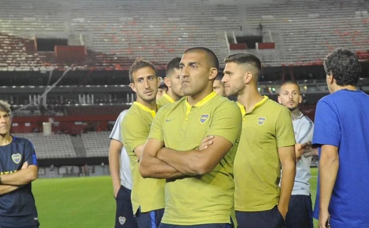 Wanchope Ábila fue uno de los tres jugadores de Boca informados.