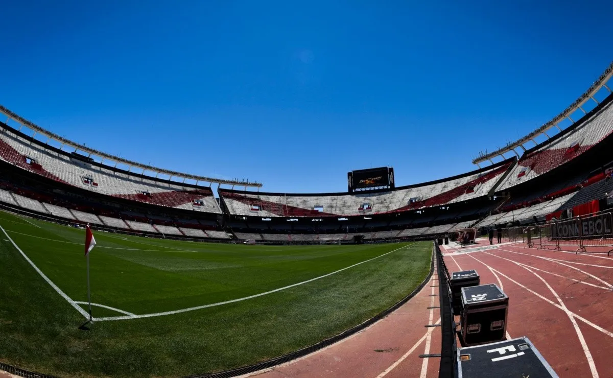 El Monumental tendrá dos partidos a puertas cerradas y River deberá pagar una fuerte multa.