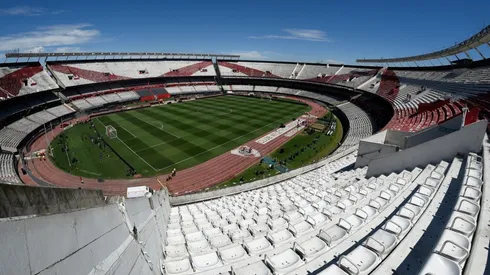 La Conmebol decidió que el título se defina fuera de la Argentina por razones de seguridad.