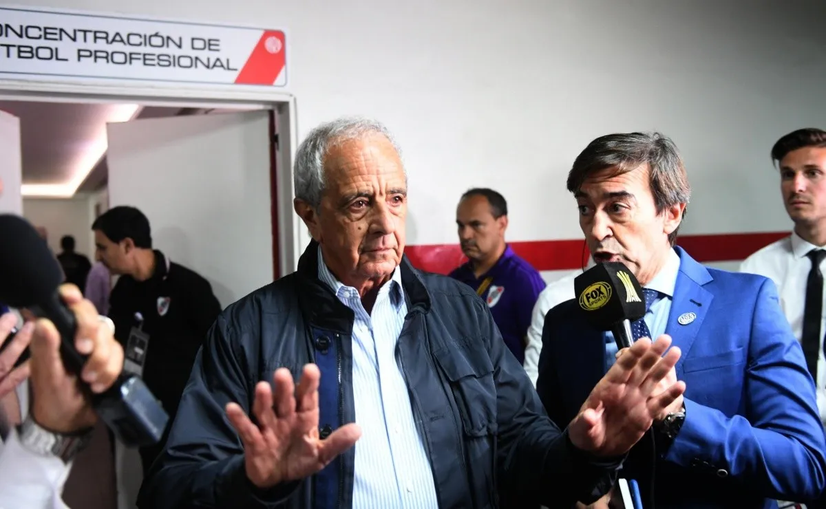D'Onofrio prepara la defensa de River ante la Conmebol.