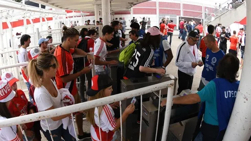 Más de 65 mil hinchas tienen entrada para la Superfinal.