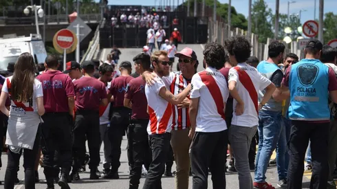 Fui dos días seguidos a la cancha para ver si se jugaba un partido.
