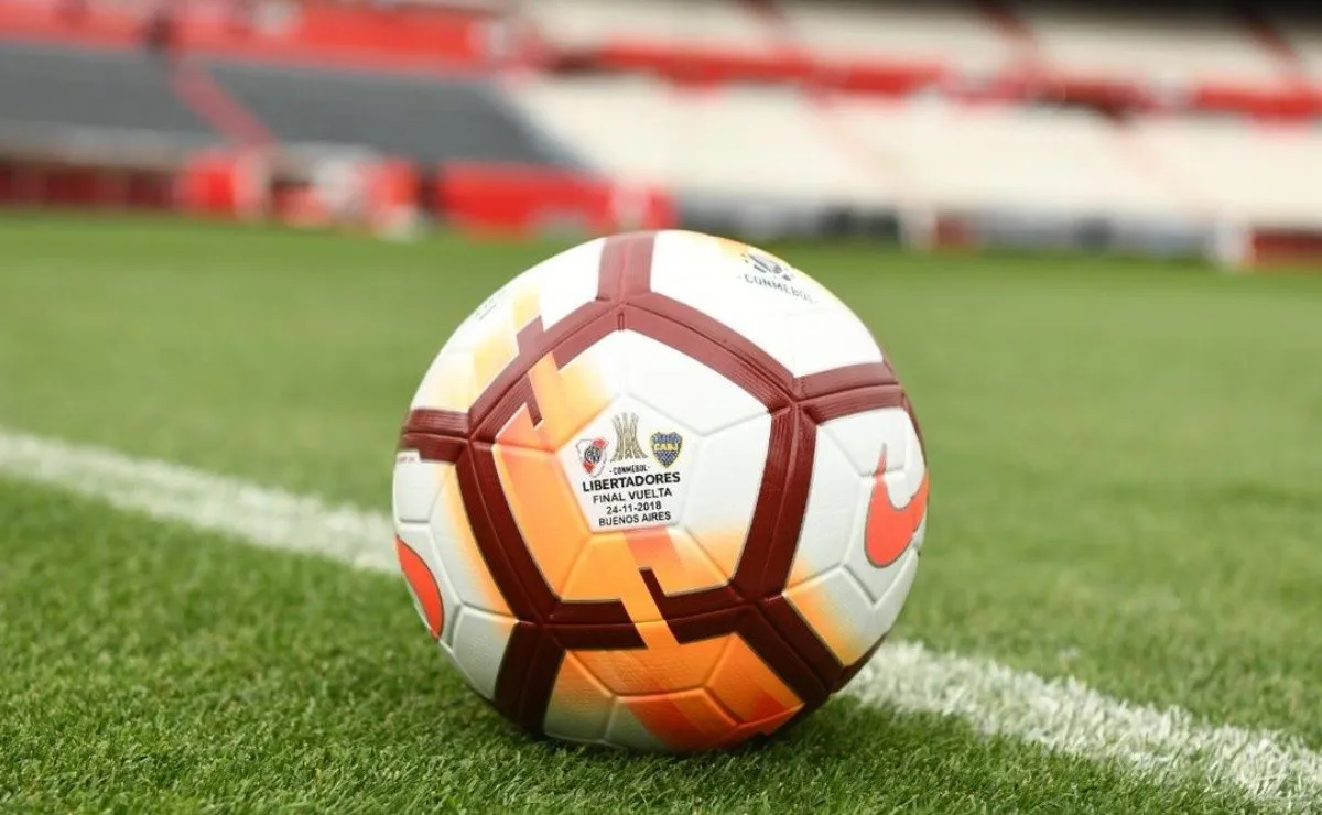 La pelota con la que se jugará la gran final de Libertadores.