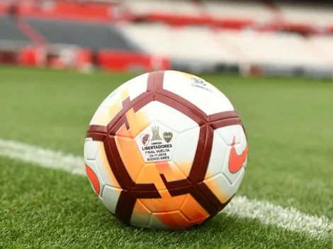 La pelota de la final decisiva entre River y Boca