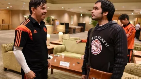 Vicente charlando con Gallardo, en 2015, cuando River fue a jugar el Mundial de Clubes.