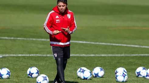 El Muñe, a pura prueba de esquemas tácticos en el entrenamiento matutino