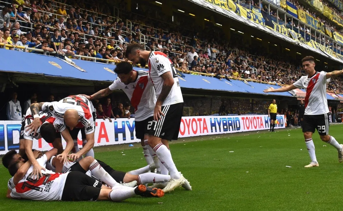 En principio, River se enfrentaría ante Boca los miércoles 7 y 28 de noviembre.