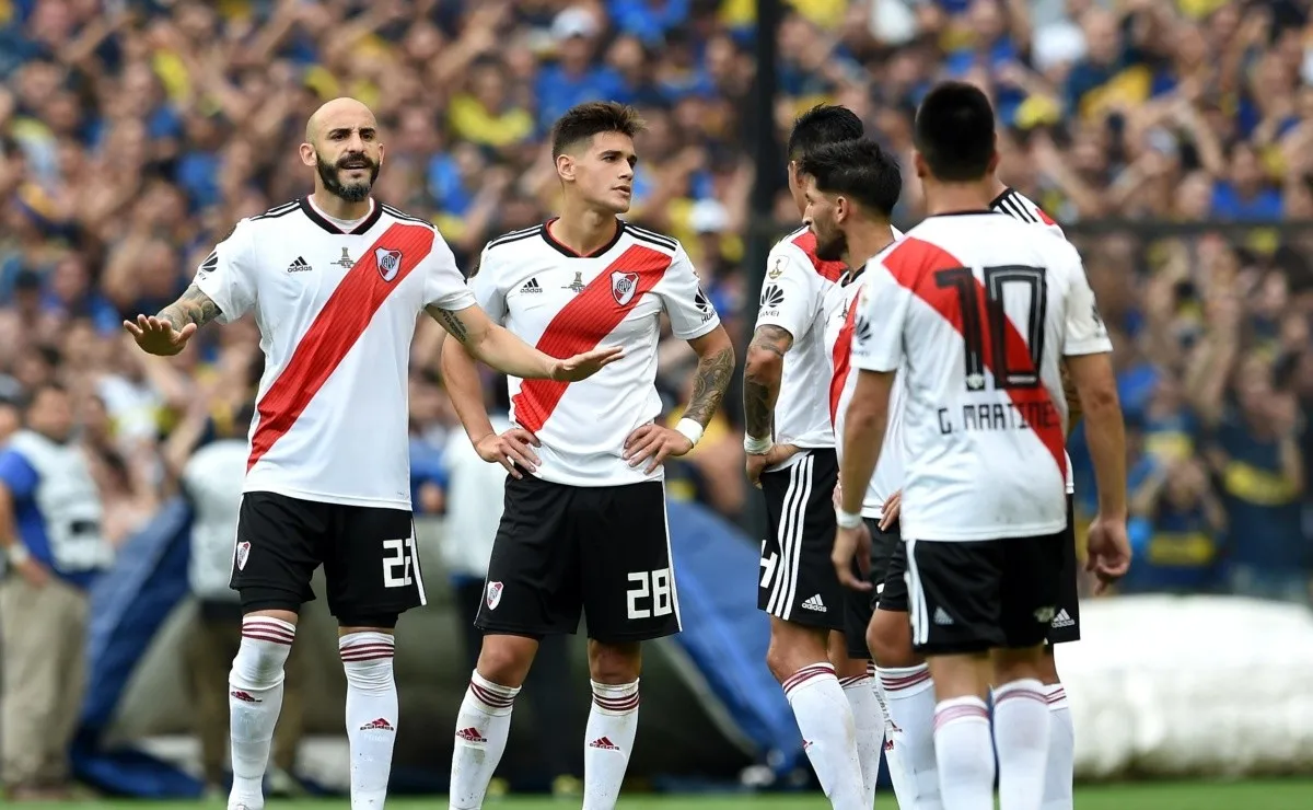 Finalmente, y hasta el momento, el partido entre River y Boca se jugará a las 17 horas.