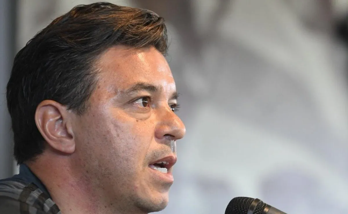 A poco más de una semana, Gallardo brindó una conferencia de prensa en Ezeiza.