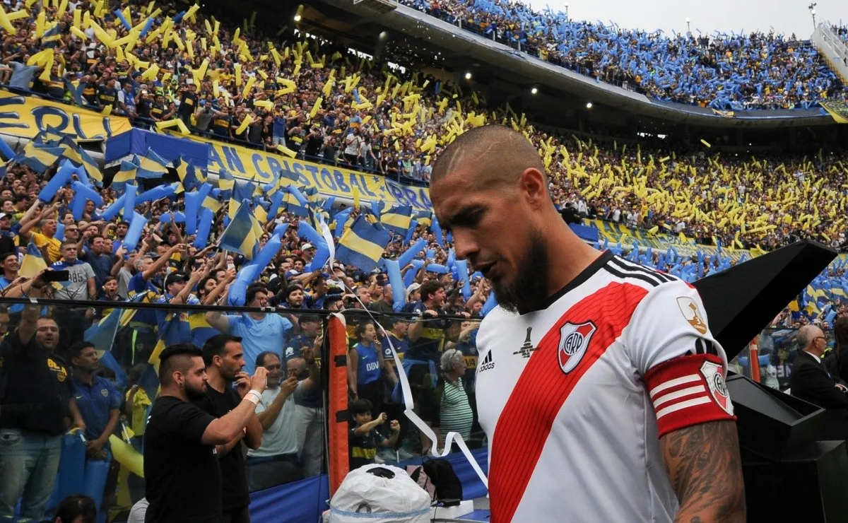La arenga del capitán para demostrar quién es El Más Grande.