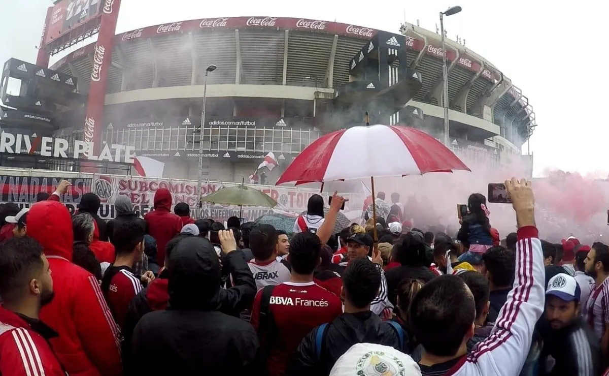 Miles de hinchas de River le mostraron al mundo su pasión.