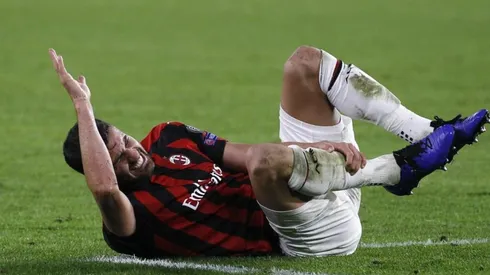 Mateo Musacchio recibió una patada tremenda por parte de su propio compañero.