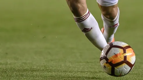 Se dio a conocer el balón que rodará en la primera final entre River y Boca.