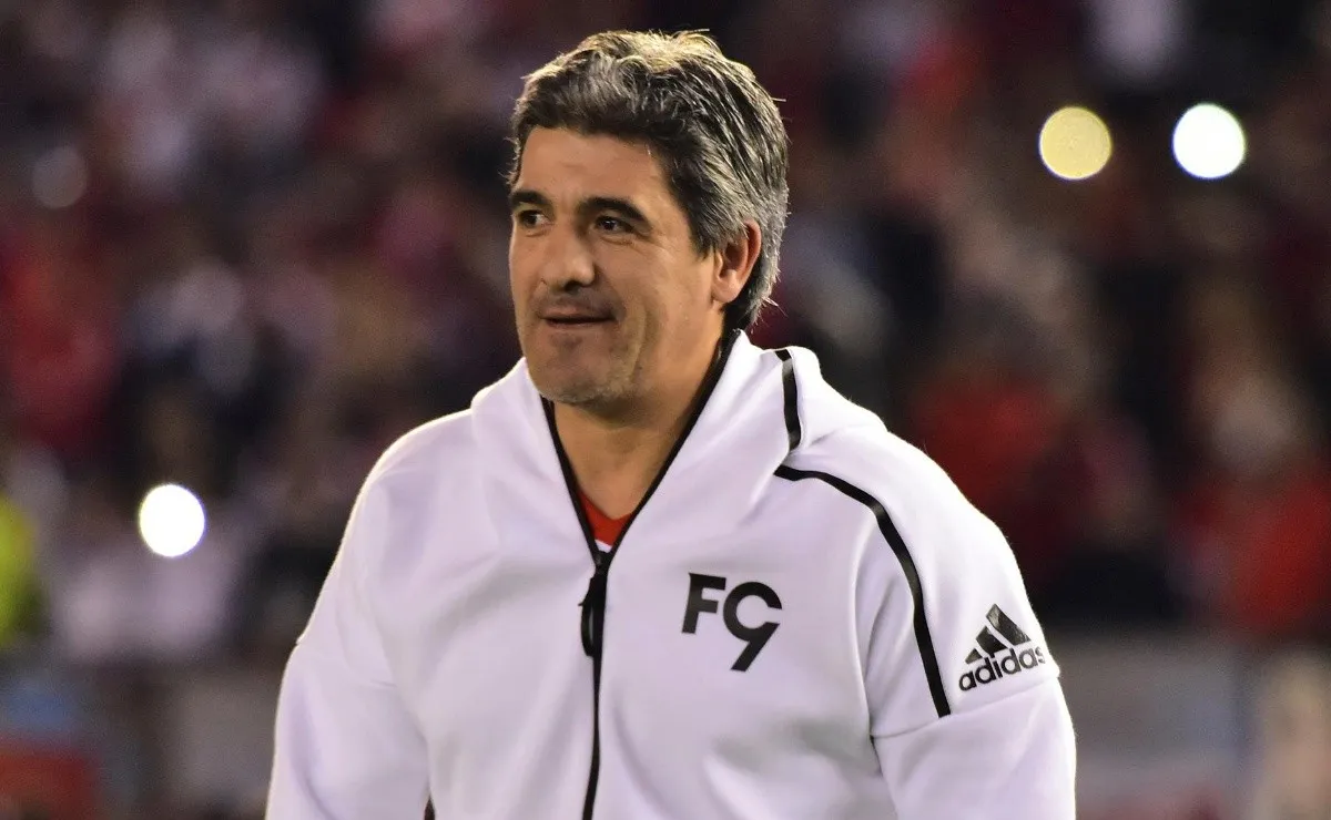 Ariel Ortega elogió a Gonzalo Martínez.