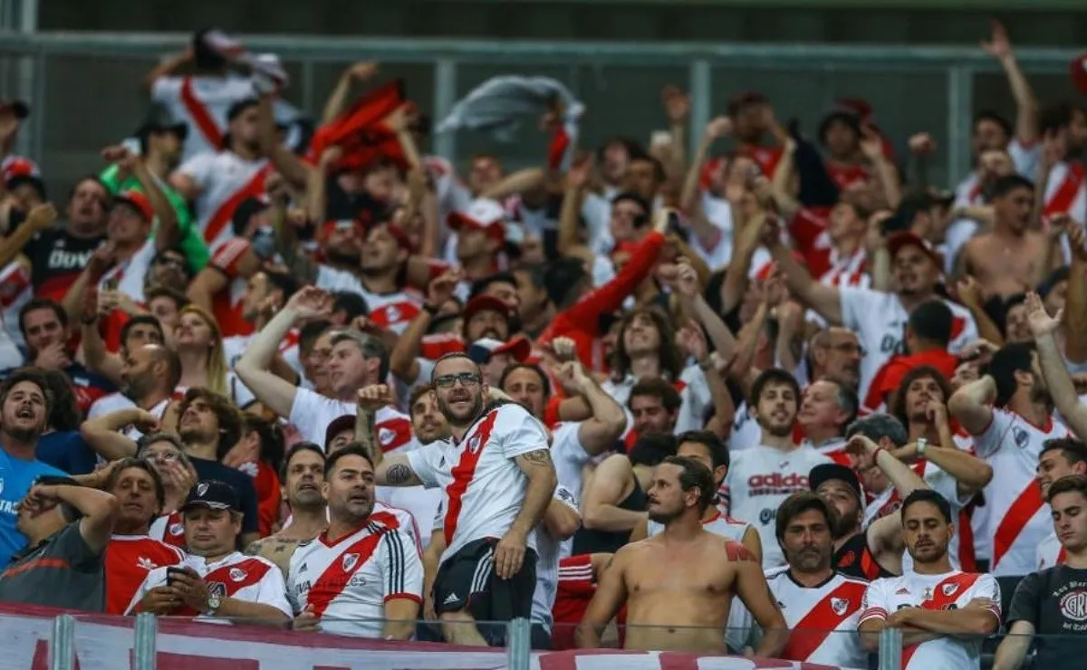 Los hinchas de River qué locos que están...