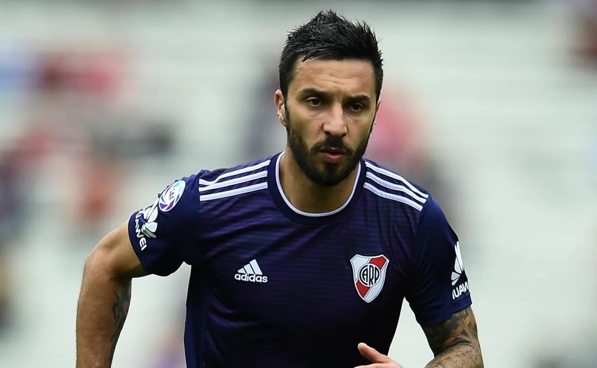 Lucas Pratto pidió el cambio de Nacho.