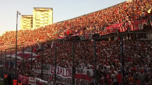 El presidente de la Nación deliró exigiendo que haya hinchas visitantes