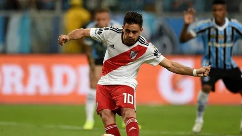 El Pity Martínez y su zurdazo ante Gremio en la semifinal de vuelta de la Libertadores.