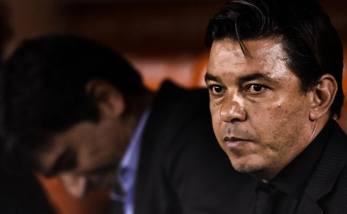 River se enfrenta ante Gremio en Porto Alegre