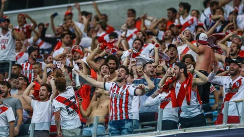 NO ALCANZAN LAS TRIBUNAS. River será local también en Porto Alegre.