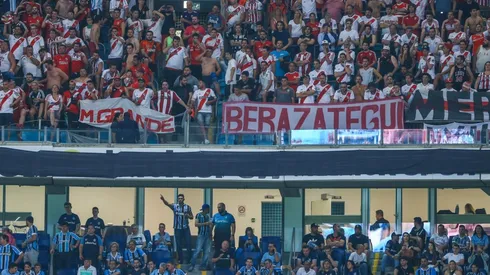 LOCALES. La gente de River se hizo sentir todo el partido.