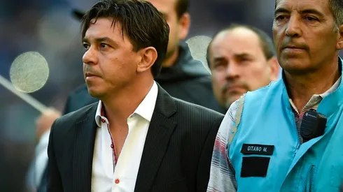 SANCIONADO. El Muñeco no podrá dar órdenes desde el campo de juego.