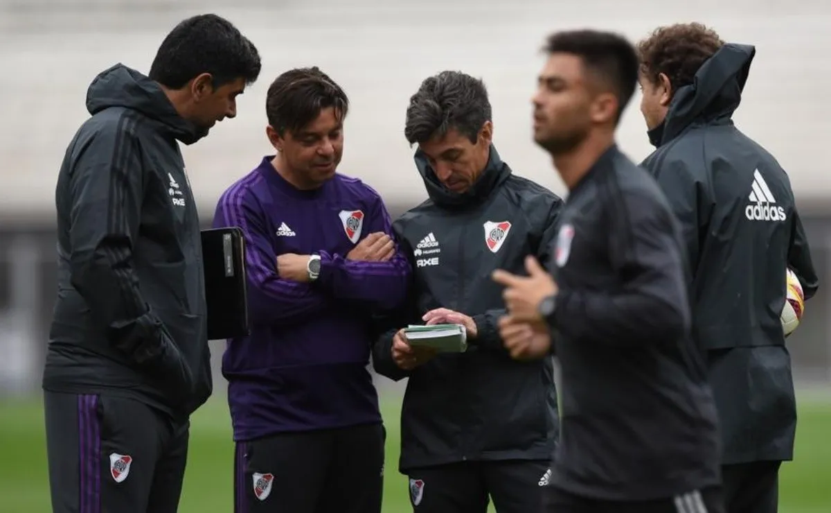 OBJETIVO CLARO. River viaja a Porto Alegre con la idea de dar vuelta la serie.