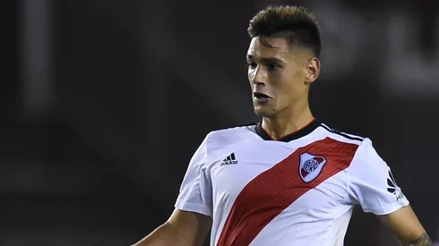 El Chino vio la tarjeta roja en la mitad del segundo tiempo por una falta a Acevedo.