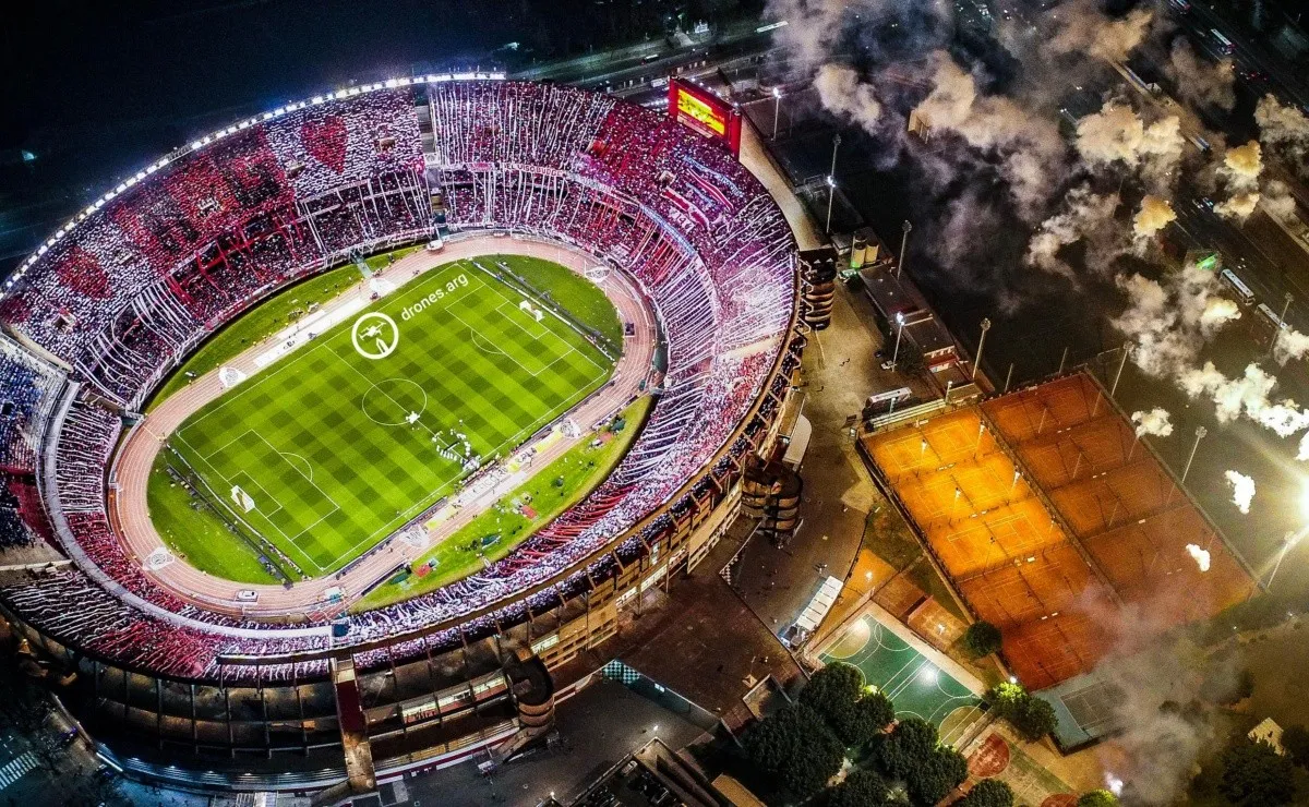 La bienvenida a River en el Monumental tuvo sorpresas para Gallardo