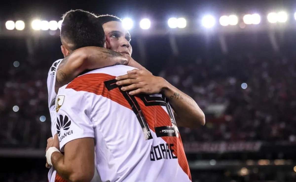 River viene de dejar en el camino a Racing e Independiente.