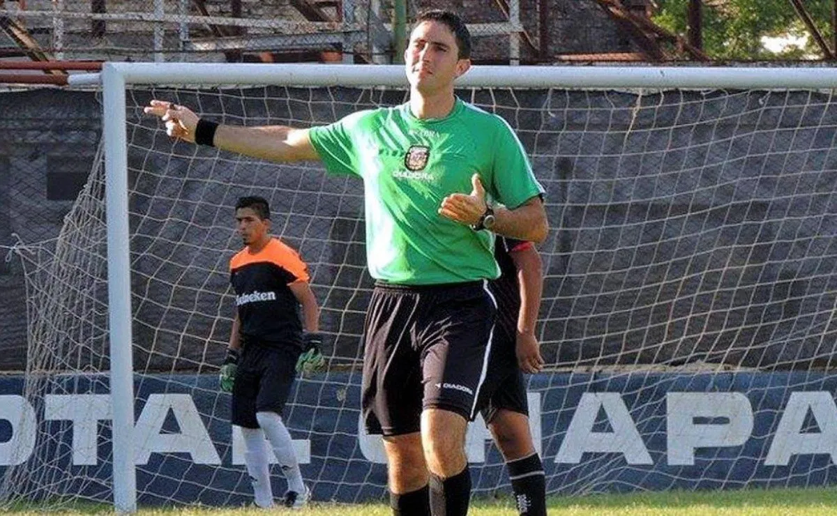 Será la primera vez que Echavarría dirija a River.
