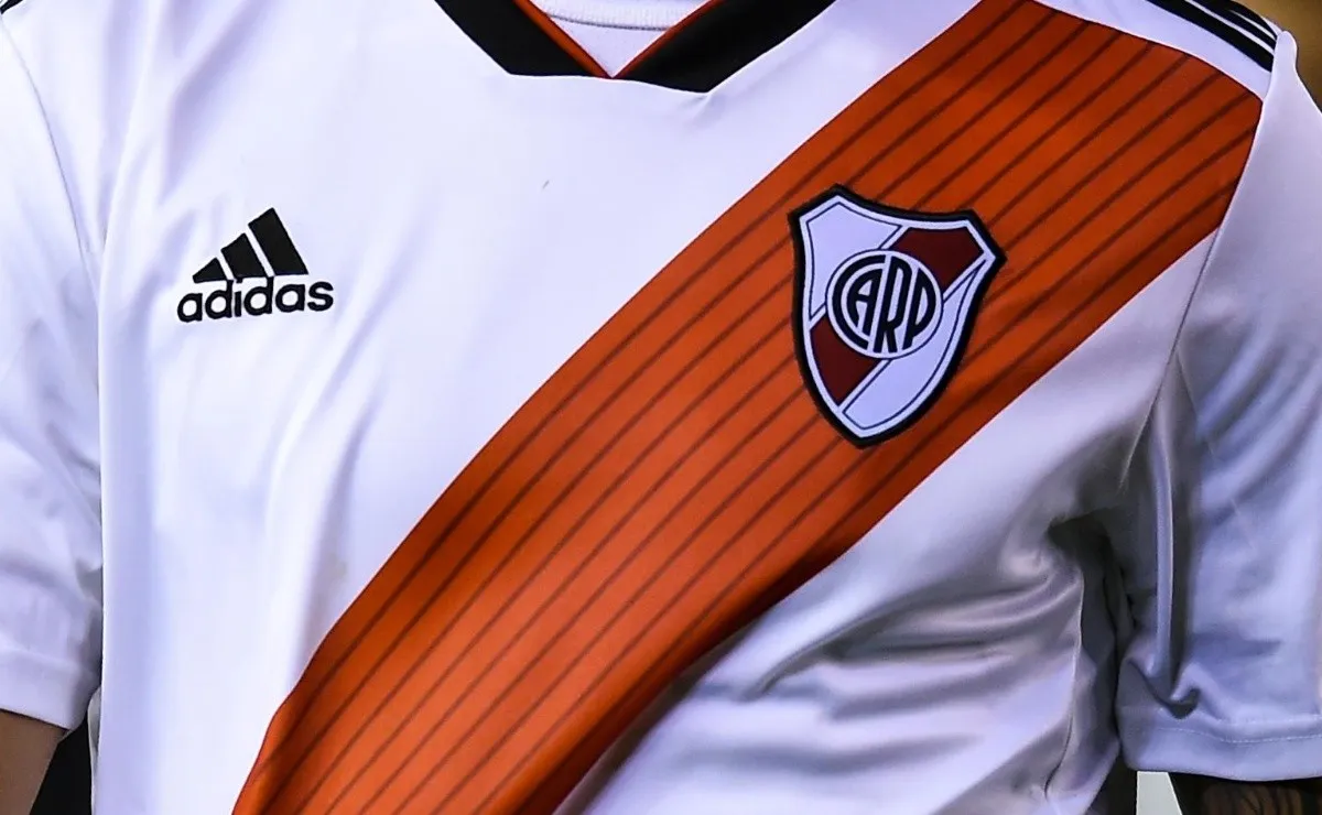 El manto sagrado aún no tiene sponsor desde que finalizó su acuerdo con BBVA Banco Francés