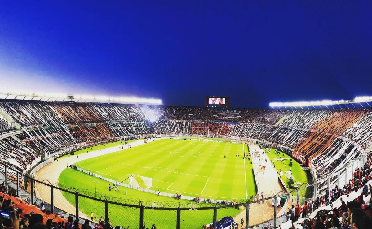 El Monumental: entre la mudanza y la refacción