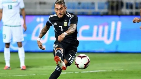 Luego de once encuentros con la selección, Roberto marcó su primer gol en Argentina.