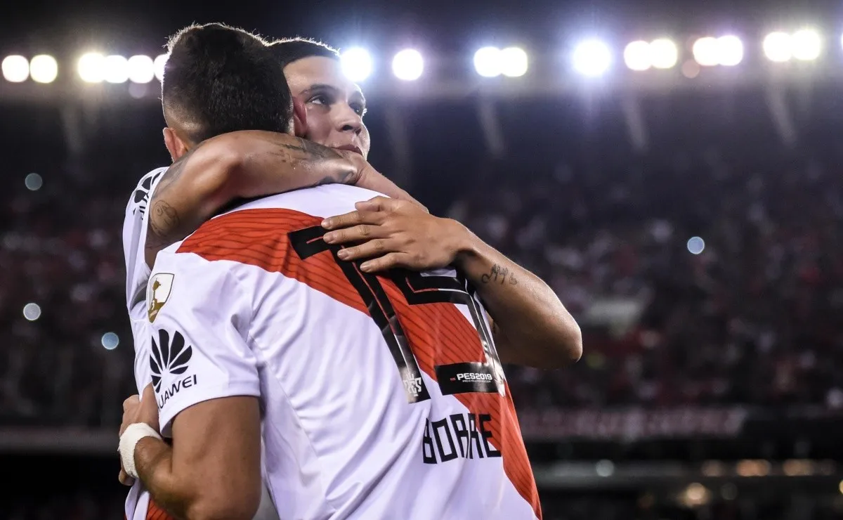 Juntos se potencian. Quintero y Borré cada día más unidos y afianzados.
