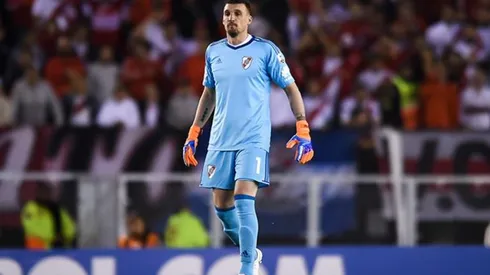 Armani llamó a Meza para ofrecerle disculpas tras el partido, y las mismas fueron aceptadas.