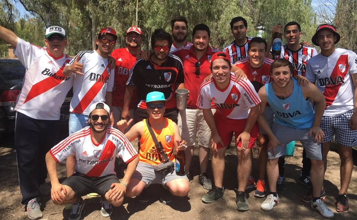 Mendoza se viste de rojo y blanco por River