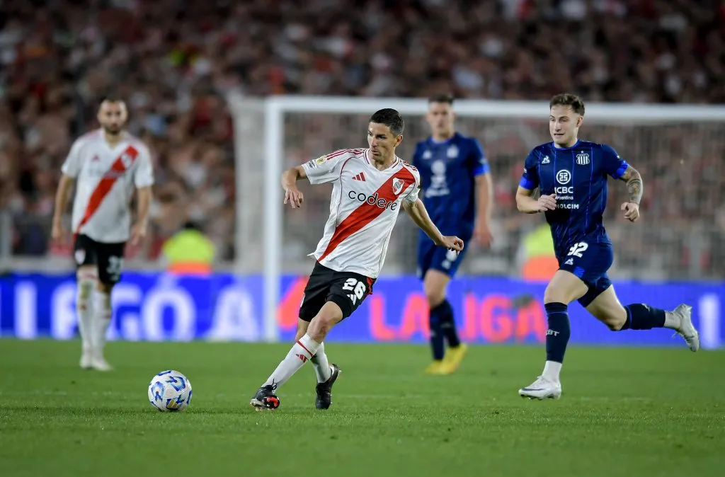 Nacho Fernández tuvo un partido discreto ante la T. (Getty)
