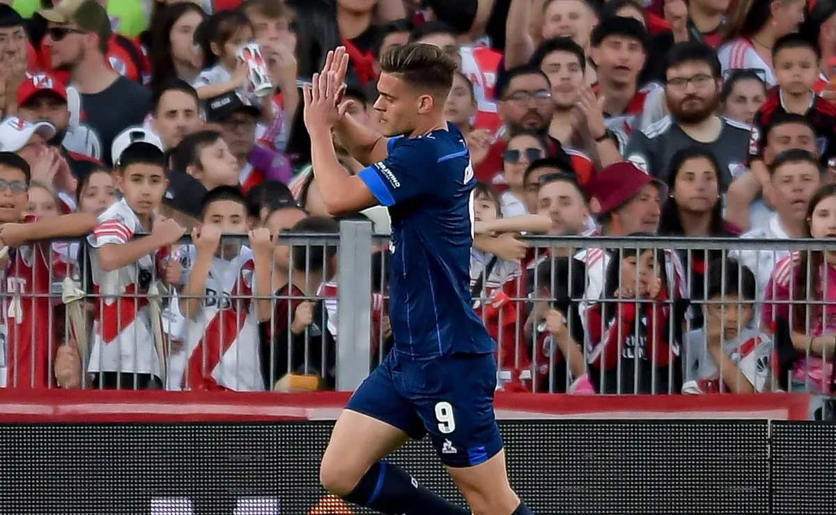 Federico Girotti le pidió disculpas a los hinchas de River.