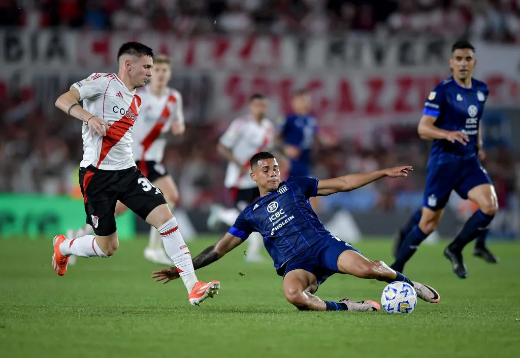 Gran partido de Franco Mastantuono. (Getty)