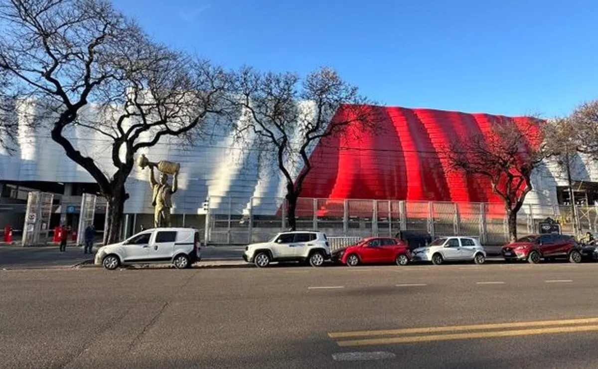La fachada del nuevo estacionamiento de River.