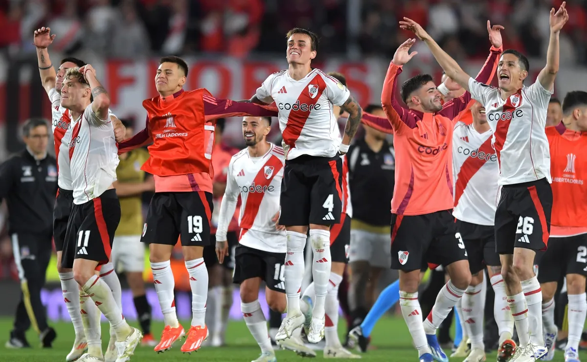 Los jugadores de River, a puro festejo.