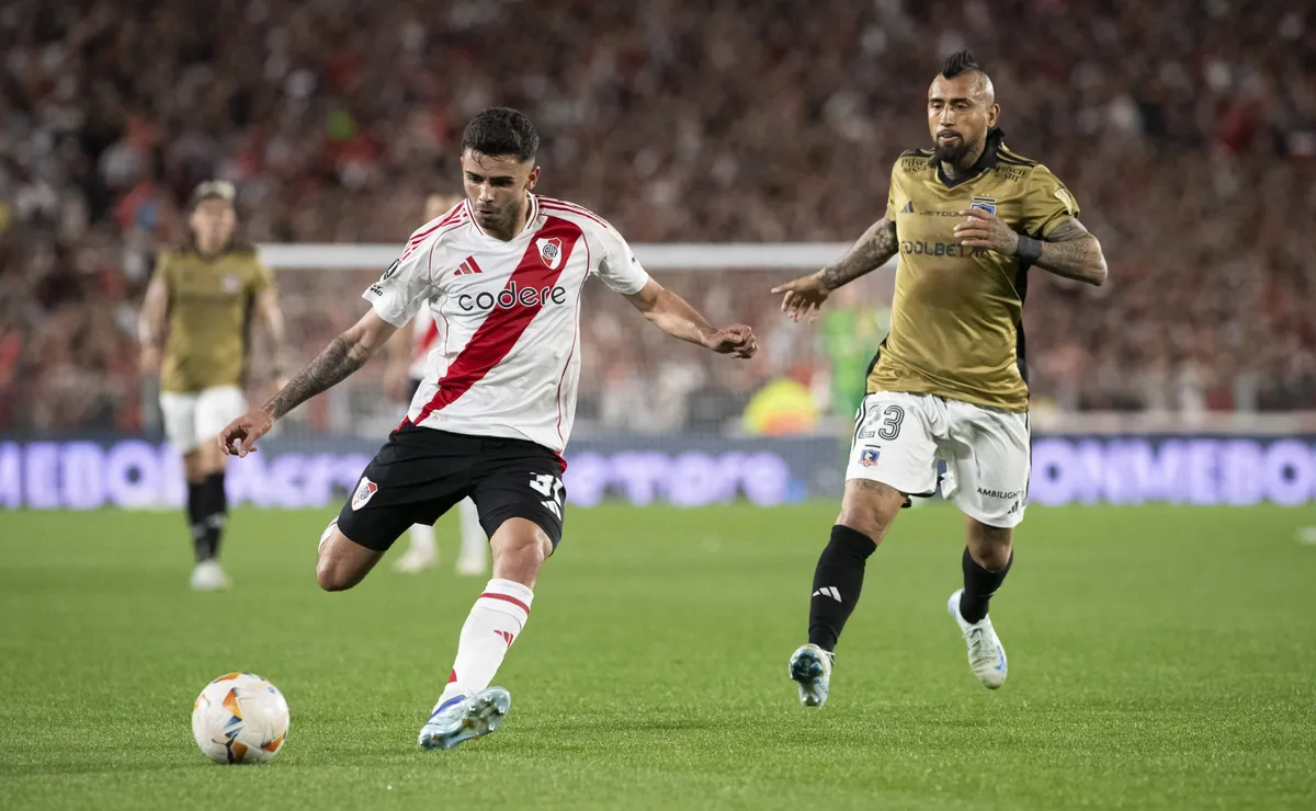 Las sanciones corresponden a River vs. Colo Colo.