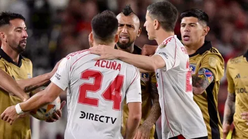 Marcos Acuña vs Arturo Vidal en River vs Colo Colo por la Copa Libertadores 2024.