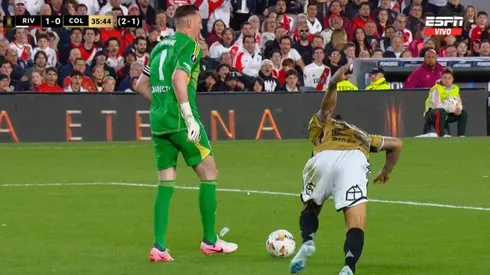 Armani dejó en ridiculo a Vidal.