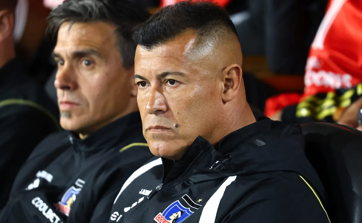 Jorge Almirón busca eliminar a River.