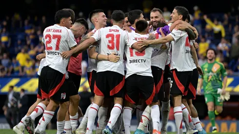 Gallardo dejó fuera del banco a un futbolista.