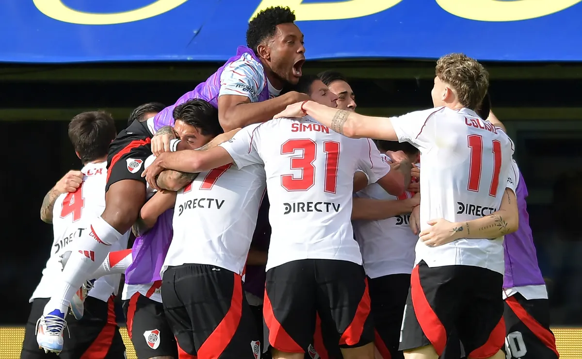 El delirio de los jugadores de River tras marcar ante Boca.