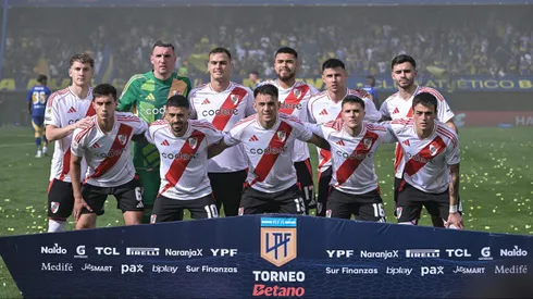Los once titulares de River en la Bombonera.