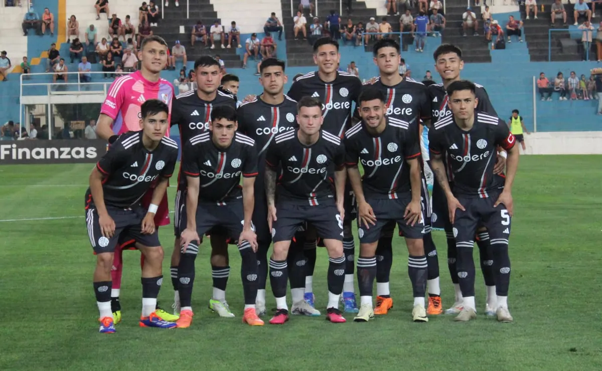 La Reserva empató con Atl. Tucumán: jugaron Ruberto y Subiabre.